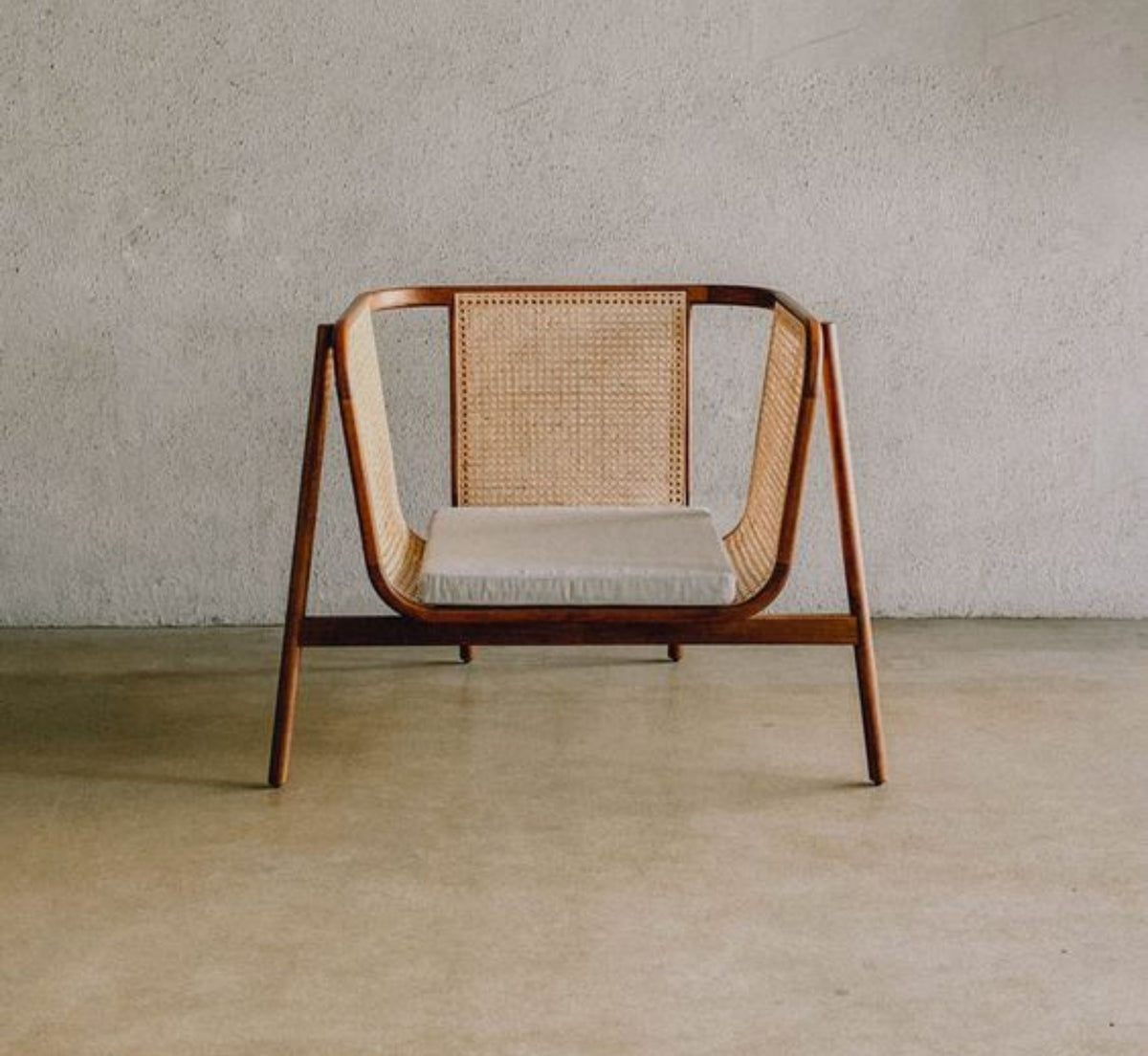 Vanya Sustainable Armchair