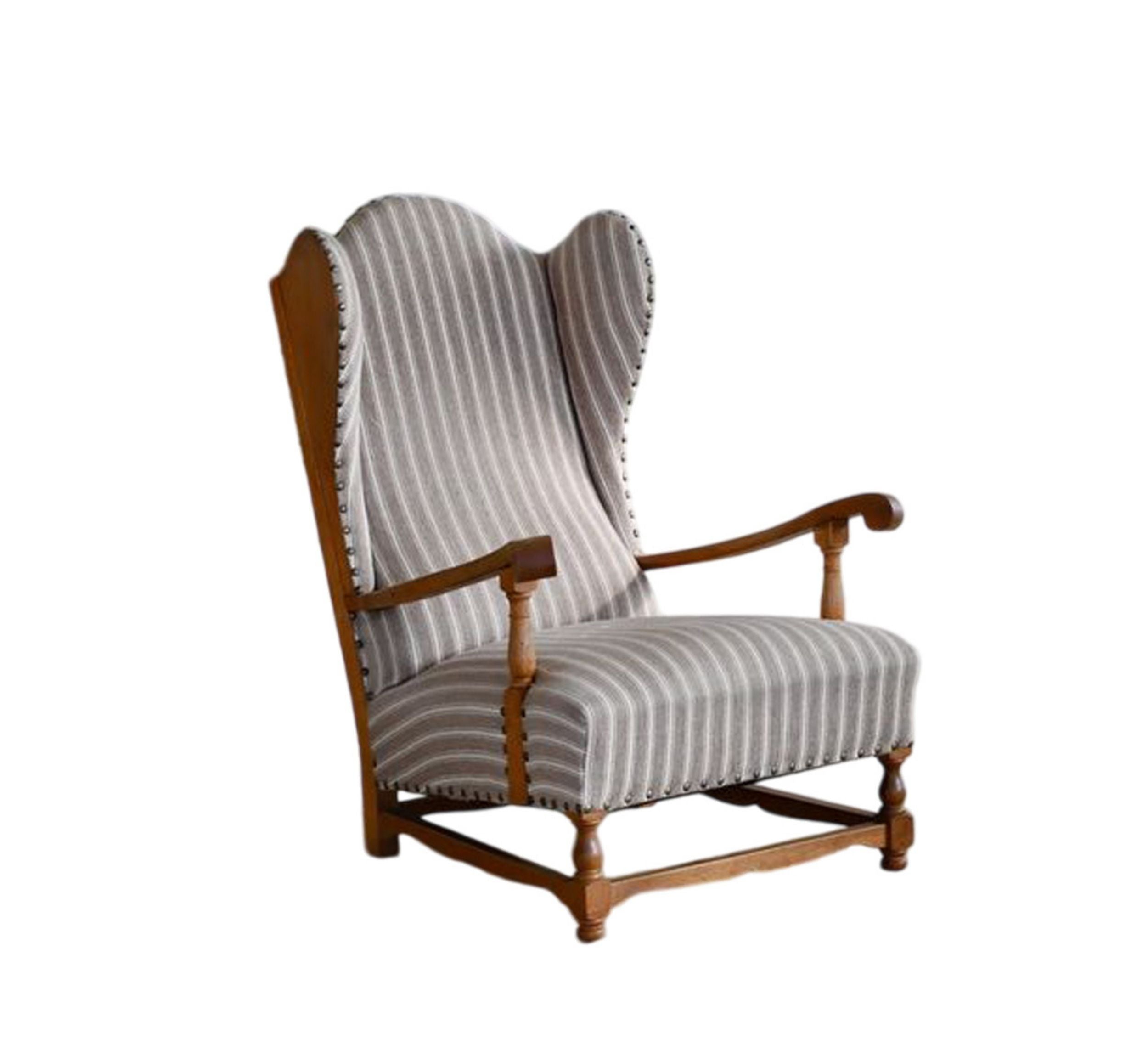 Ehan Plush Wing Chair